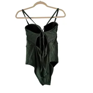 Cupshe Womens Green Chevron Textured Twist Front One Piece Swimsuit CAA12E3M014R thumbnail 5