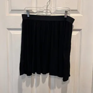 Elle Women Black Zipper Front Skirt Size L Rayon Spandex‎ Grunge Goth Whimsigoth thumbnail 3