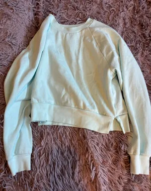 Colsie Mint Light‎ Blue Cropped Sweatshirt Womens Small Raglan Sleeve Crew Neck thumbnail 1