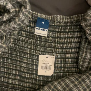 Old Navy Green and White Checkered Puff Sleeve Dress thumbnail 3