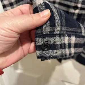 Hem & Thread Navy Blue Plaid Mixed Media Knit‎ Back Flannel Shirt Womens Large thumbnail 5