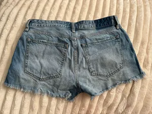 Abercrombie Low-Rise Boyfriend Shorts thumbnail 3