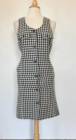 Sleeveless Black and Cream Houndstooth Button-Front Pinafore Dress thumbnail 1