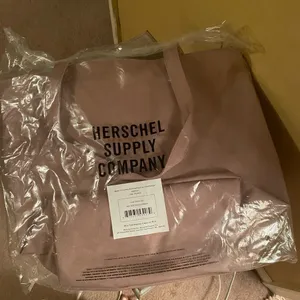 Herschel Supply Co.‎ Mica Canvas Tote Bag thumbnail 10