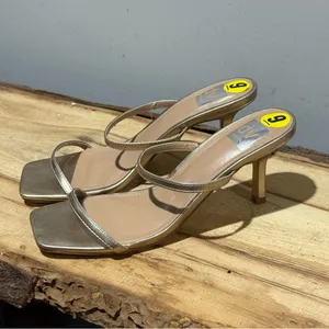 Dolce‎ Vita Light Gold Strappy Heel Sandals Sz 9 A55 thumbnail 2
