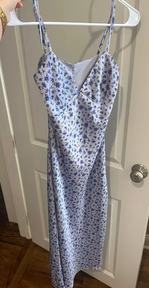 Dress thumbnail 4