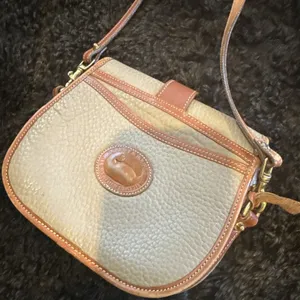 Vintage Dooney & Bourke Crossbody Bag Womens Medium Taupe Leather thumbnail 14