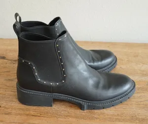Coach Womens 11B Black Leather Studded Chelsea Lug Sole Ankle Boots‎ City Chic thumbnail 1