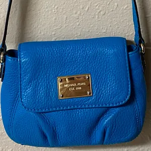 Michael Kors Statement Blue Leather Crossbody Bag EUC! thumbnail 4