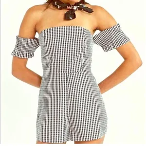 NWT Womens Urban Outfitters Kimchi Blue Gingham Off Shoulder Romper - Sz 2 thumbnail 1