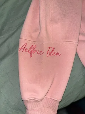 Aelfric Eden Hoodie Pink Black Heart Graphic Oversized Sweatshirt thumbnail 4