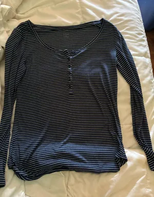 Arizona Navy Blue &White Striped Long Sleeve Shirt Size Medium thumbnail 1