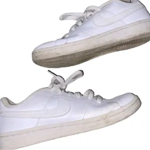 Nike Dad shoes white size 7 thumbnail 1