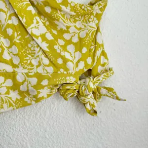 Carmen one shoulder yellow tropical cropped tie blouse top size S thumbnail 3