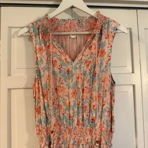 Roller Rabbit Amandine pink floral smocked waist size small thumbnail 4