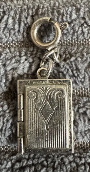 Source Unknown VTG Sterling Silver Flower Book Picture Locket Moveable Charm Pendant 2 Frames thumbnail 1