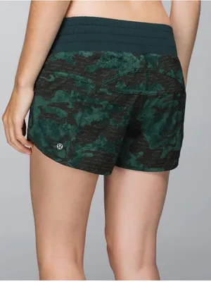 Lululemon Tracker Short II *4-way Stretch thumbnail 2