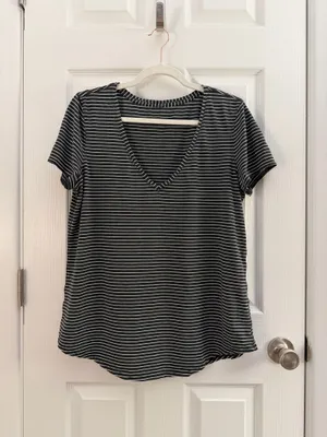 Lululemon Love Tee V Modern Stripe Heathered Black White Top thumbnail 3