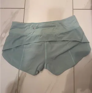 Lululemon Speed Shorts 2.5" thumbnail 2