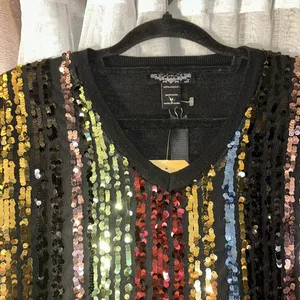 NWT Oliver.O Size M Sequined V Neckline Sweater Black Size M thumbnail 2