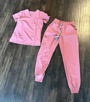 FIGS Scrub Set Jogger thumbnail 1