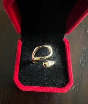 Gorgeous Golden Embellished Ring Size 7 Gold thumbnail 1