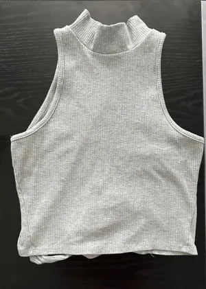 Gray Tank️ Size XS thumbnail 2