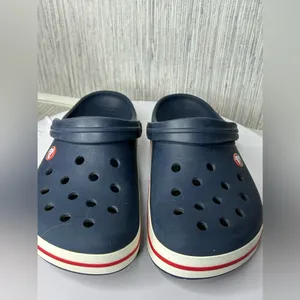 Crocs Unisex Navy Blue With Red & White Trim Clog Women’s Size 8 men’s Sz 6 thumbnail 2