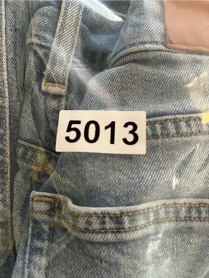J Crew Classic Straight Light Wash Jeans 25 Minimalist Capsule Wardrobe thumbnail 8