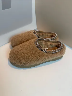 UGG TASMAN MAXI CURLY Plush Sheepskin Slip-on Chestnut Clogs Mules S US 9 thumbnail 6