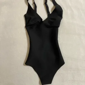SKIMS Body Unlined Plunge Bodysuit XS thumbnail 4