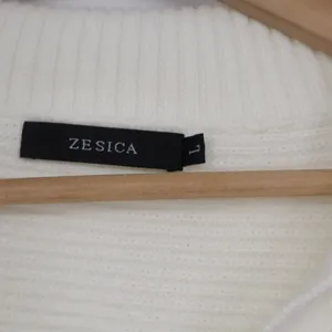 ZESICA Womens Off White Ribbed Knit Collared V-Neck Pullover Sweater Size L thumbnail 3