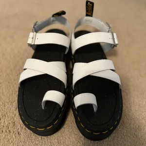 Dr. Martens Platform thumbnail 1