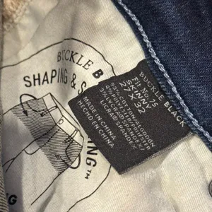 Buckle black skinny jeans size 27 thumbnail 3