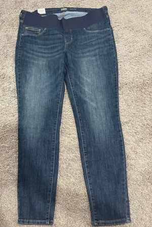 Levi’s Maternity Signature Skinny Jeans thumbnail 1