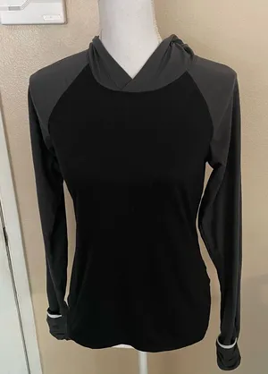 Nike Women’s Long Sleeve Running Shirt thumbnail 1