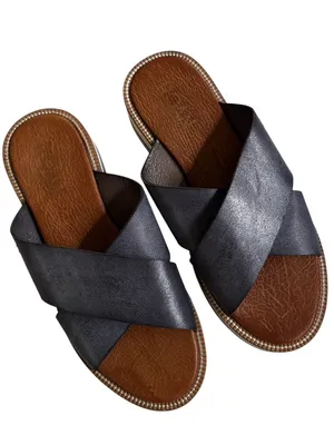 EUC ROAN Bed Stu Leather Shout Sandals Black Size 8 thumbnail 1