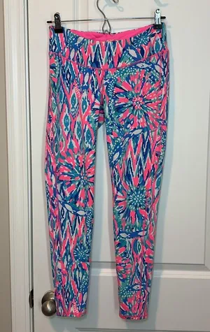 Lilly Pulitzer Luxletic Floral Weekender Leggings Tiki Pink And Light Blue Sz S thumbnail 3
