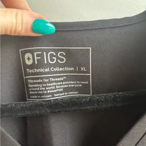 Figs Casma Black Scrub Top‎ with Aya Embroidery black XL nurse hospital travel thumbnail 2