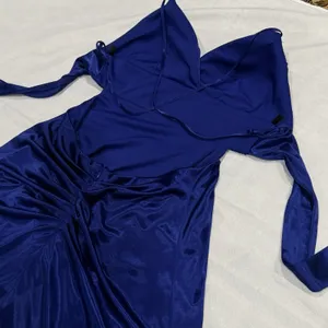 B. Darlin Royal Blue Formal Gown Size 1/2 Junior Prom Dress Side Cutout Ruched thumbnail 13