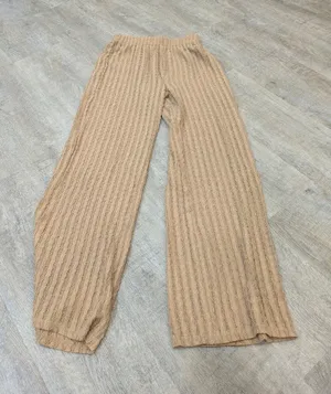 NWT Illa Illa Tan Textured Pants Size Small thumbnail 1