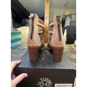 Vintage Foundry Co Women's Michelle Sandal size 10 heels‎ ankle strap leather thumbnail 6