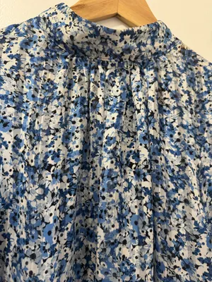 H&M women’s blouse size L thumbnail 3
