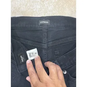 Express classic black denim high-rise straight ankle jeans — size 6R thumbnail 3