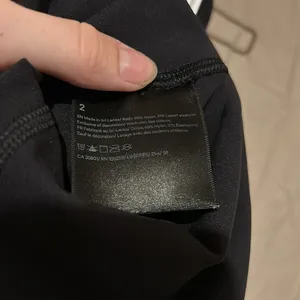 Lululemon leggings thumbnail 4