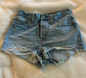 Levi’s 501 Denim Shorts thumbnail 1