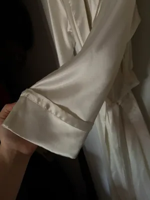 Victoria secret lingerie robe thumbnail 4