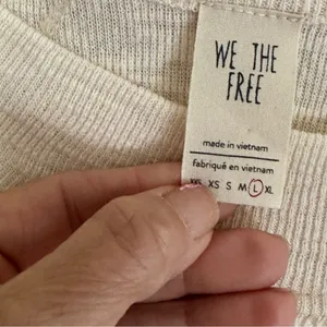 We The Free Free People Long Sleeve Top Womens L Cream Button Detail‎ Slouchy thumbnail 7