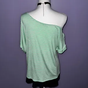 Boutique Green and White Off-the-Shoulder Top thumbnail 7