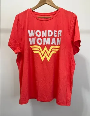 Wonder Woman Graphic Tee SzXL NWOT thumbnail 1